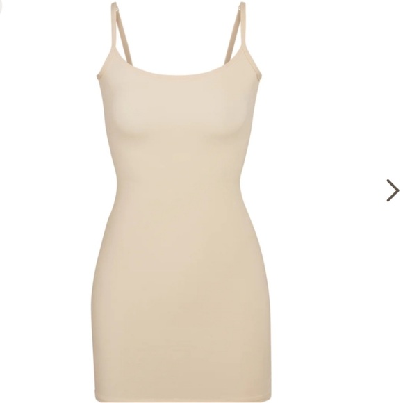 SKIMS Dresses & Skirts - NWT Skims Fits Everybody Slip Dress - sand Size: 2X